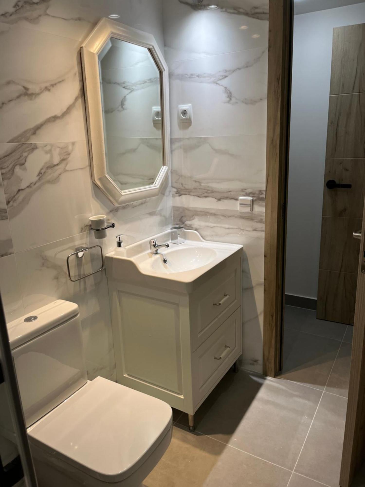 Garden House Madrid Hotel Luaran gambar