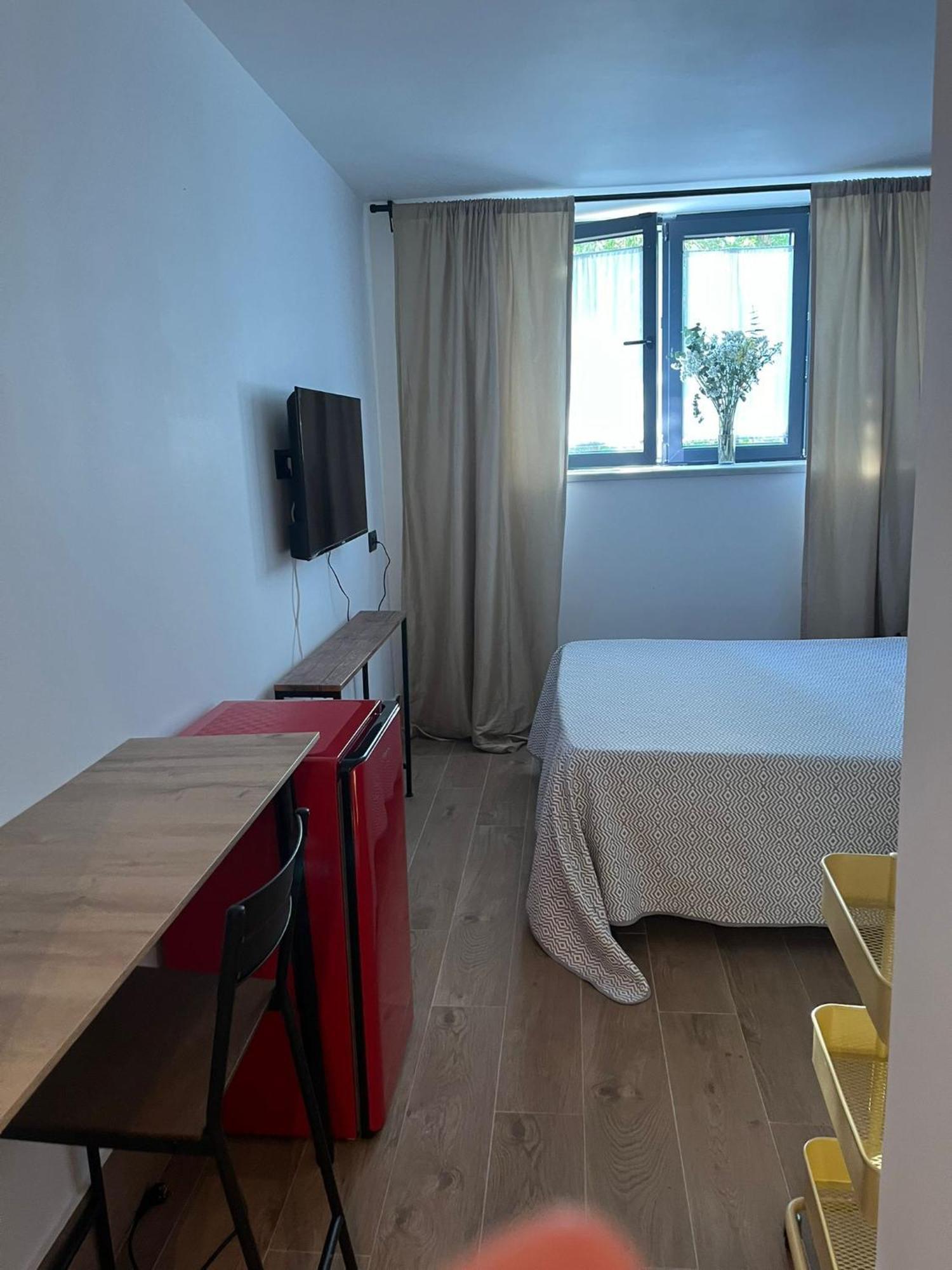 Garden House Madrid Hotel Luaran gambar