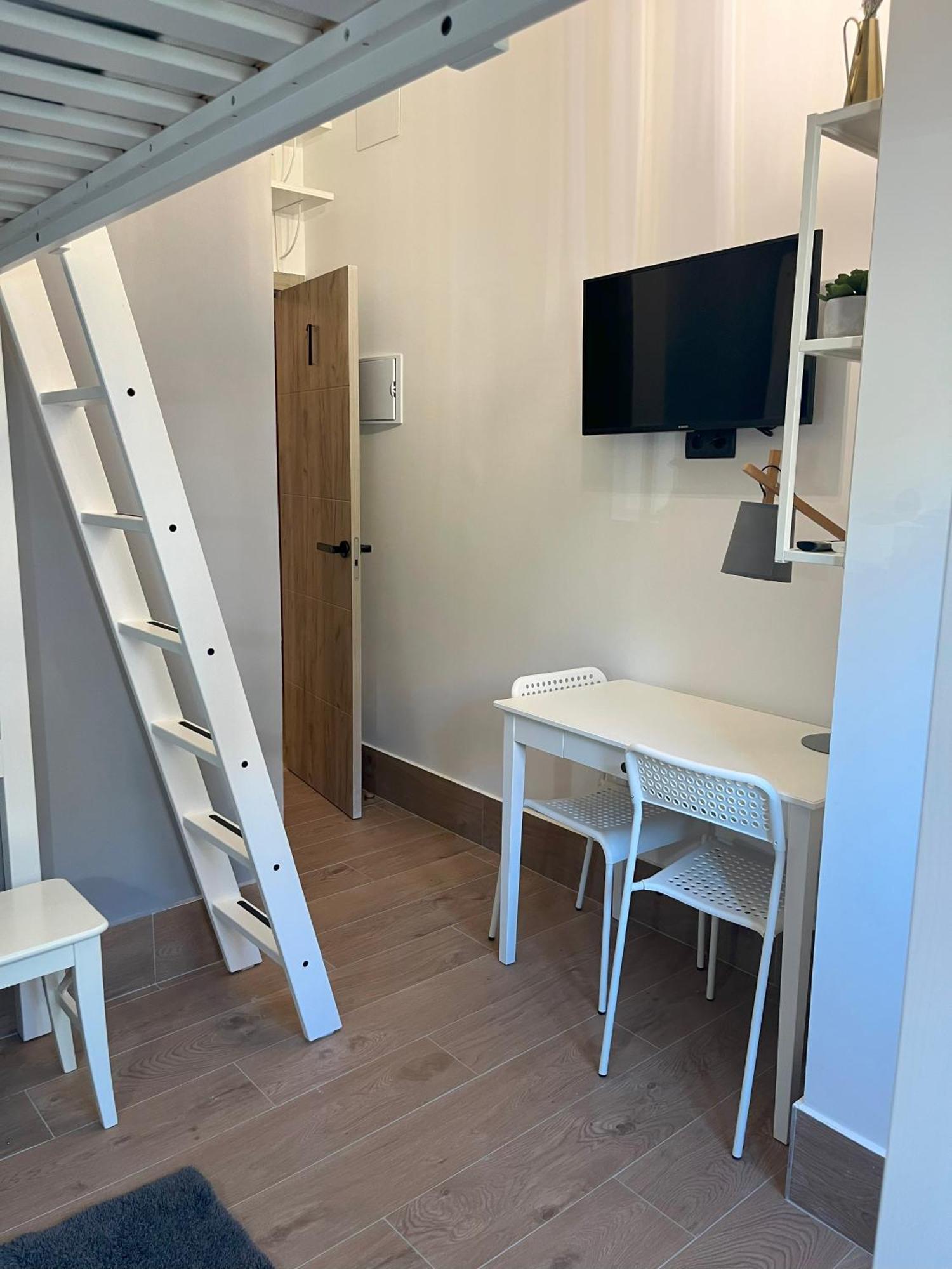 Garden House Madrid Hotel Luaran gambar